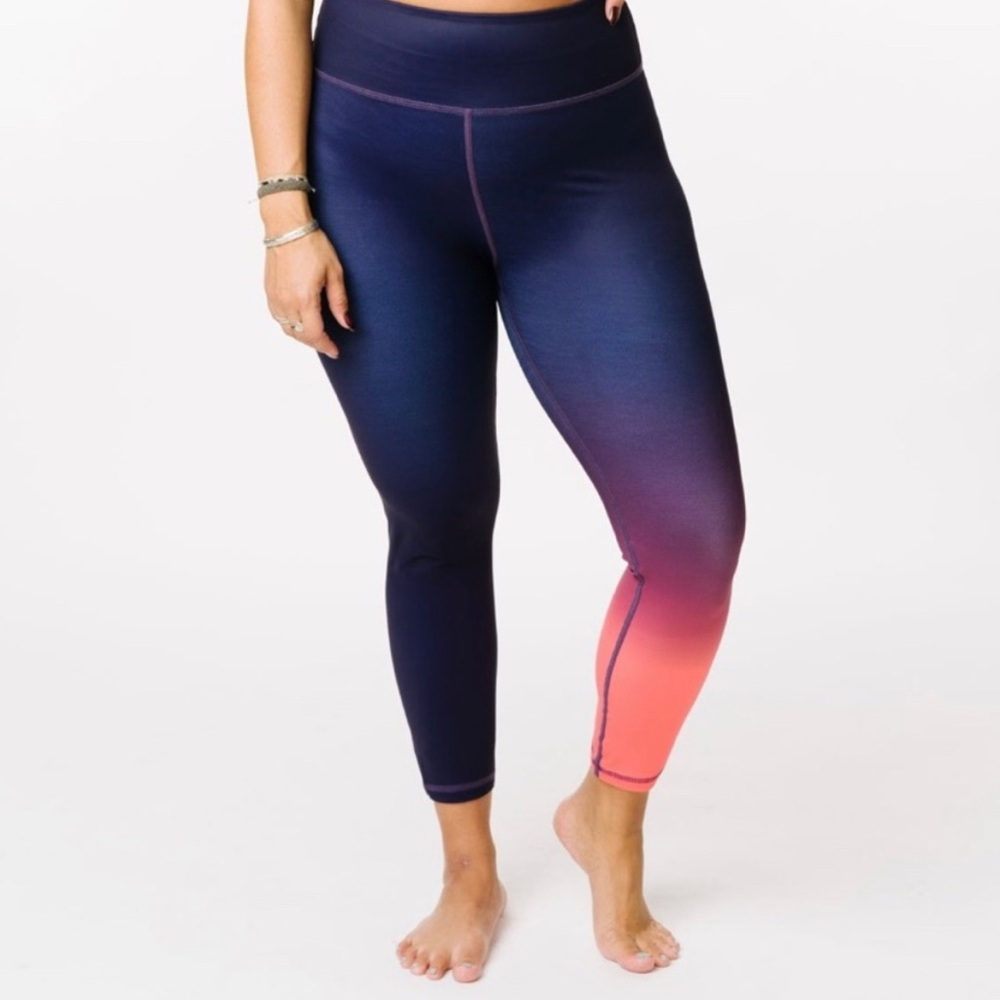Zyia Active purple ombré Light n Tight size 6-8